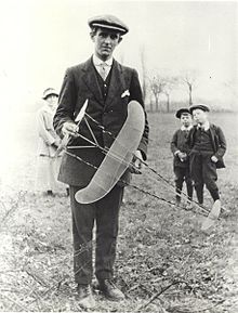 Camm with a glider during World War 1